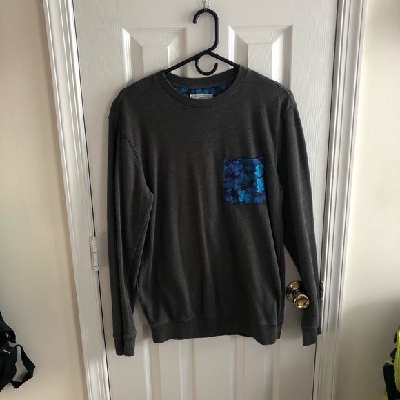 Long sleeve shirt - Picture 8 of 8